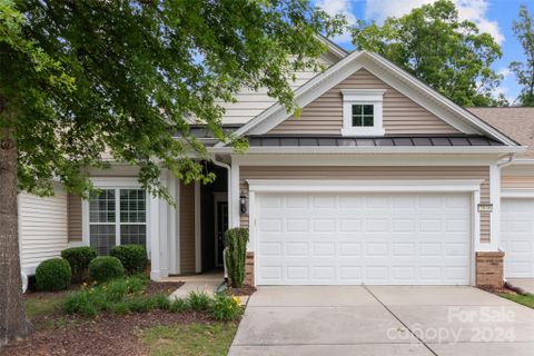 2038 Hudson Lane