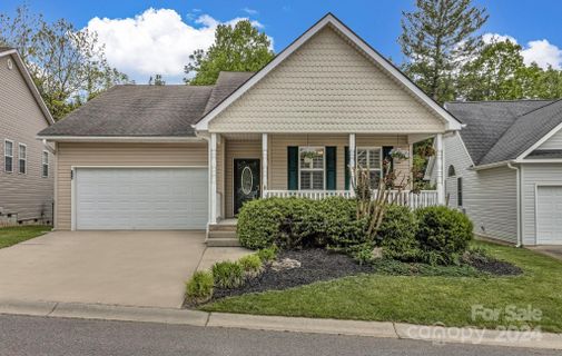110 Woodcreek Circle sold home in Cherry Blossom Cove, Swannanoa, NC