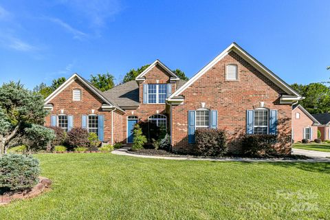 1006 Fountainbrook Drive