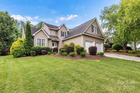 3246 48th Avenue Lane sold home in Carolina Springs, Hickory, NC