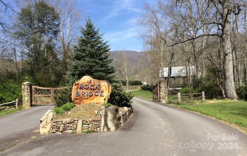 Lot 17 Covered Bridge Trail sold home in Rock Bridge, Waynesville, NC