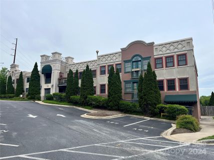 37 Hiawassee Street