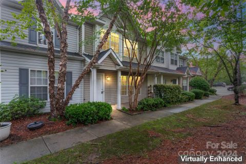 612 Emerald Cove Drive sold home in Glenwater at University Place, Charlotte, NC
