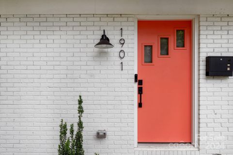 1901 Herrin Avenue sold home in Shamrock Green, Charlotte, NC