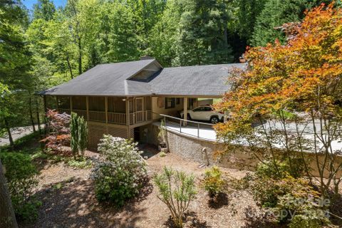 691 Memory Lane sold home in Salley Hill, Saluda, NC