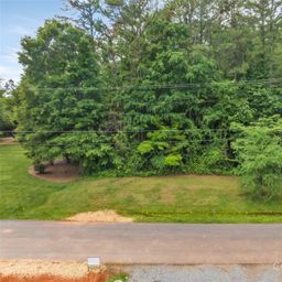 15925 Henry Lane