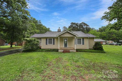 223 Toddville Road sold home in Todd Park, Charlotte, NC