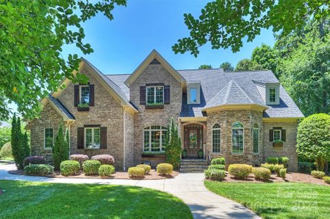 5010 Soleado Drive sold home in Quintessa, Wesley Chapel, NC