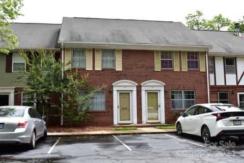 1300 Larchmont Place 103 sold home in Wiltshire Village, Salisbury, NC