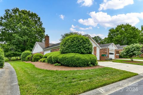 2501 Quail Lake Drive