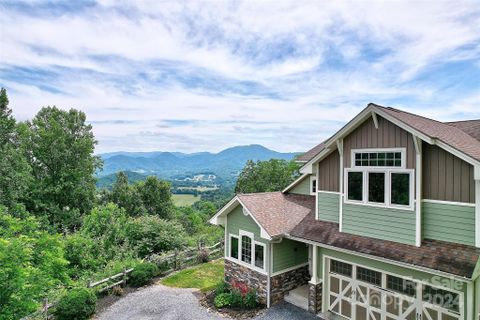 150 Morning Mist Lane sold home in Hawk Mountain, Waynesville, NC