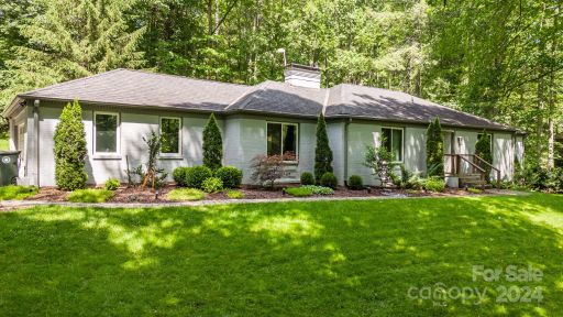 11 Brookside Road