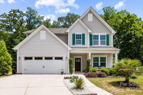 2061 Fuschia Court