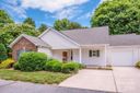 112 Oak Village Parkway sold home in Mooresville, SC