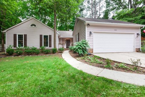 9725 Cloverwood Court