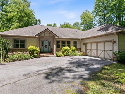104 Mount Hebron Road sold home in Pathways Of Solomon, Hendersonville, NC