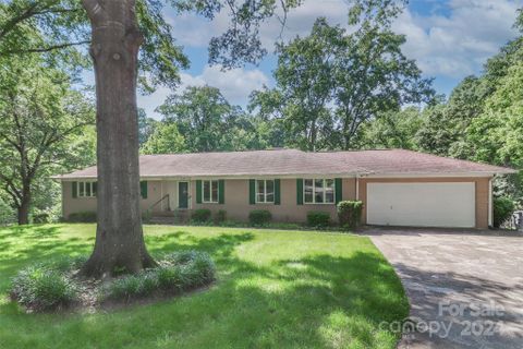 121 Edgerly Court
