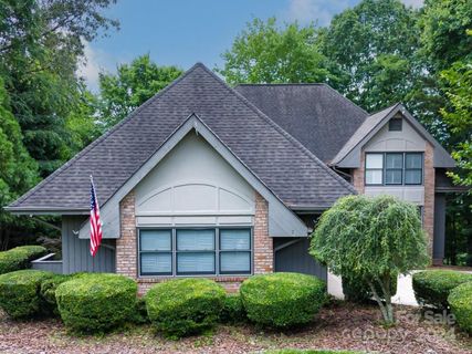 11019 Seven Coves Drive sold home in Seven Coves, Tega Cay, SC