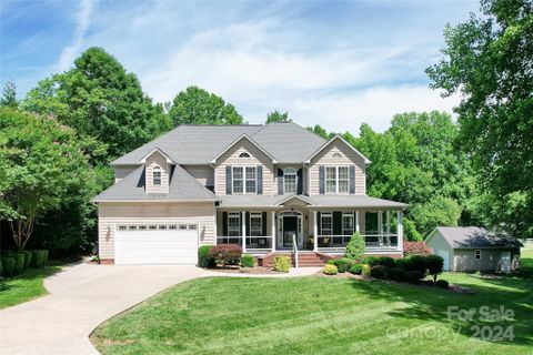 6406 Fox Trace sold home in Plantation Ridge, Salisbury, NC
