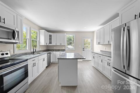 2841 Fair Oaks Drive