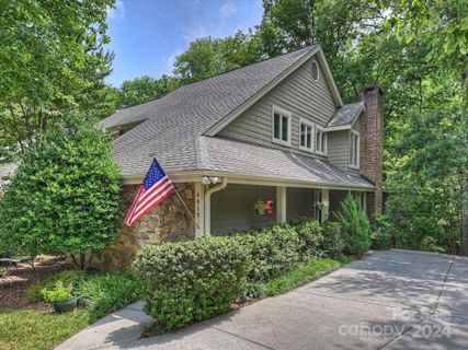 6419 Brookbury Court sold home in Sharon View Place, Charlotte, NC