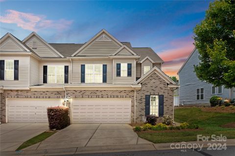 4772 Mount Royal Lane