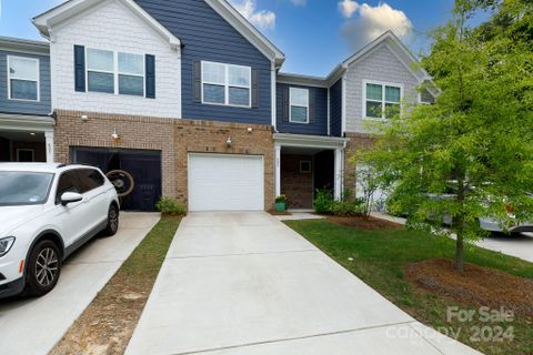 809 Gable Oak Lane