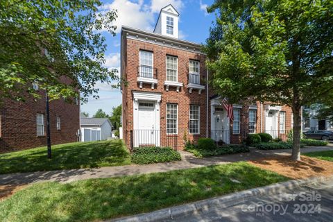 635 Old Meeting Way sold home in Davidson Gateway Townhomes, Davidson, NC