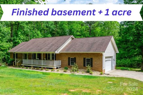 2455 Old Pond Drive sold home in Stoney Creek Acres, Lincolnton, NC
