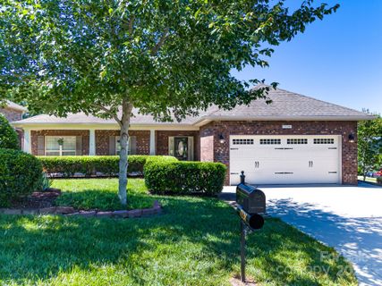 7228 Kenyon Drive
