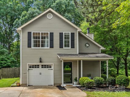 16615 Glenfurness Drive sold home in Norman Shores, Huntersville, NC
