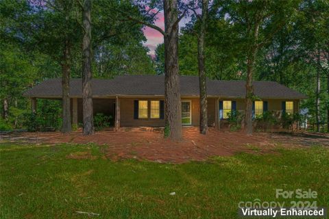 1422 Mack Drive sold home in Timbercrest, Mcconnells, SC