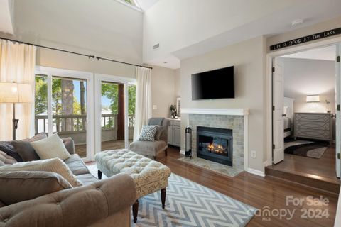 315 Northwest Drive