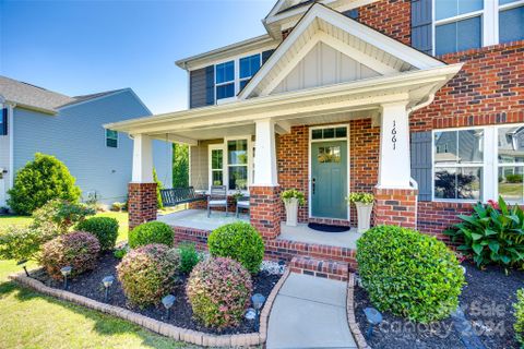 1661 Callahan Road