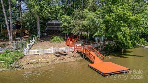 175 Hickory Point Drive sold home in Hickory Point, Lexington, NC