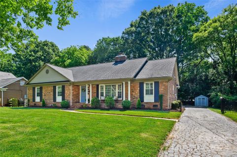 2828 Goneaway Road