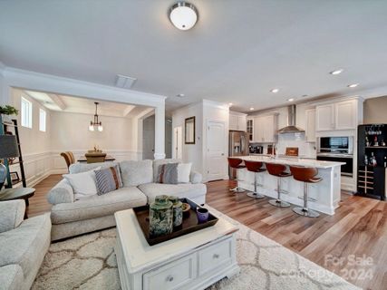 2018 Blue Pond Road sold home in The Pond at McKee Glen, Matthews, NC