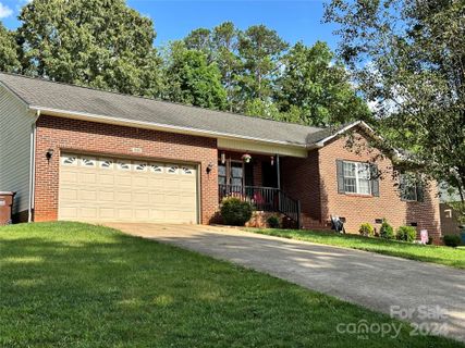 4886 Sandstone Drive sold home in MILL STONE, Conover, NC
