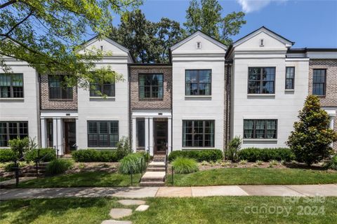 2039 Lynnwood Drive