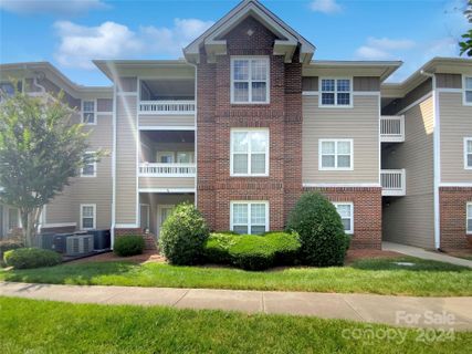 9810 Campus Walk Lane J sold home in Campus Walk, Charlotte, NC