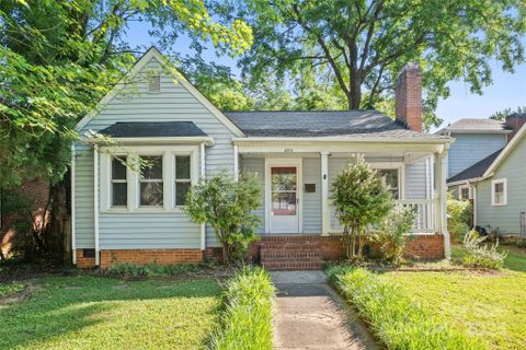 2105 Chesterfield Avenue