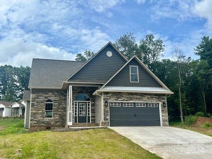 137 Maplewood Court sold home in Maplewood Village, Hudson, NC