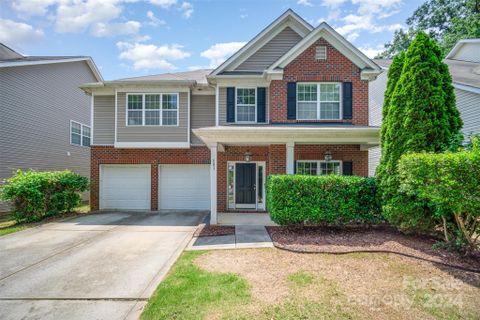 603 Marthas View Drive sold home in Fullerton Place, Huntersville, NC