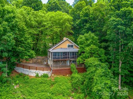 13 Cogswood Road sold home in Sunset Mountain, Asheville, NC