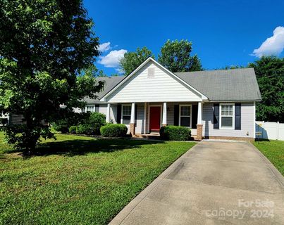 1525 Long Paw Lane sold home in Sonoma Village, Charlotte, NC