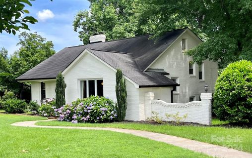 7111 Folger Drive
