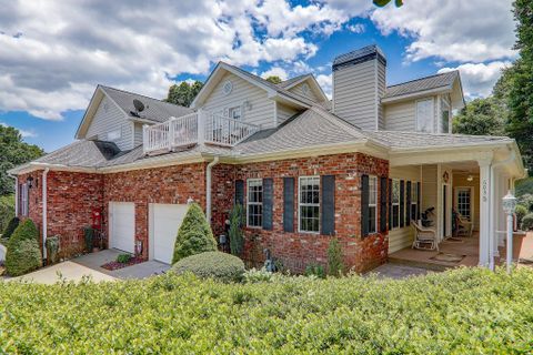 603 Carriage Commons Drive