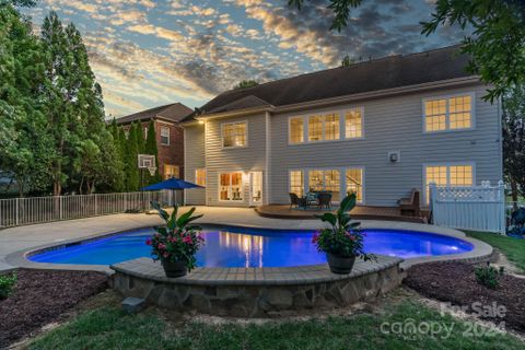 1113 Hoyle Lane