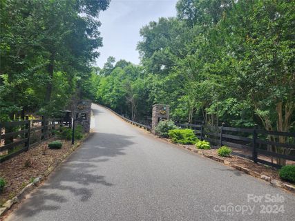 00 Trail Ridge Drive active home in Forest Heights, Marion, NC
