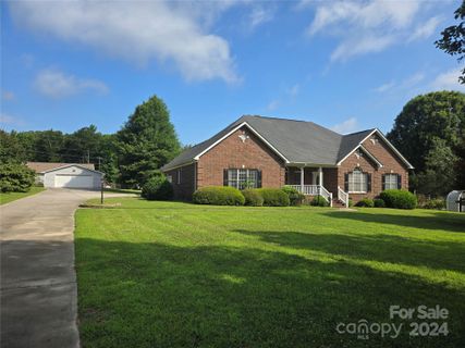 1129 Flowe Drive sold home in Stallings Park, Matthews, NC